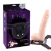 James deen. Arnés con dildo